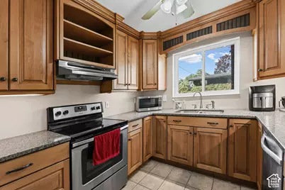 1084 E 4050 S, Ogden, UT 84403 - Photo 13