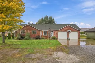 160 S 100 W, Mona, UT 84645 - Photo 3