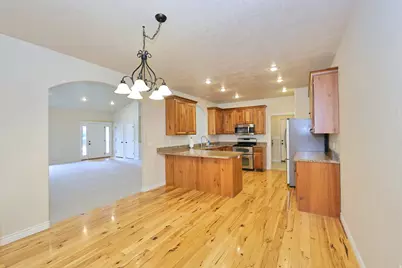 47 N 970 W, Orem, UT 84057 - Photo 11