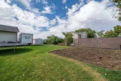 2437 S 3000 W, Syracuse, UT 84075 - Photo 31