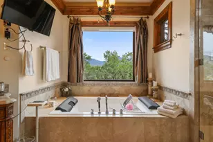 1459 E Meadow Bluff Ln, Draper, UT 84020 - Photo 9