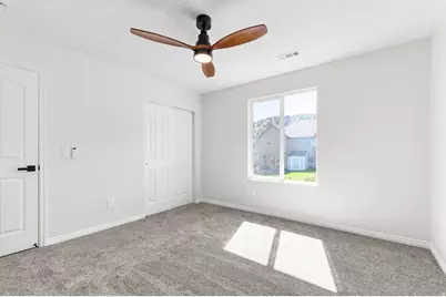4076 E Southpass Rd, Eagle Mountain, UT 84005 - Photo 17