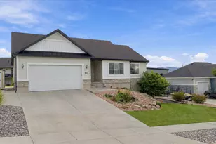 952 E 100 N, Hyde Park, UT 84318 - Photo 53