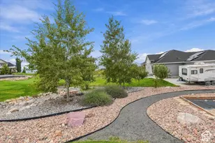 952 E 100 N, Hyde Park, UT 84318 - Photo 47