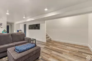 952 E 100 N, Hyde Park, UT 84318 - Photo 7