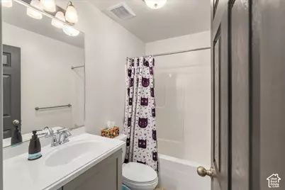 952 E 100 N, Hyde Park, UT 84318 - Photo 17