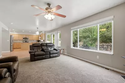 1071 S 55 W, Farmington, UT 84025 - Photo 17