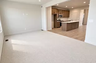 6928 W 11800 S, South Jordan, UT 84009 - Photo 11