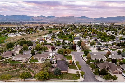 4523 W Park Bend Ct S, Riverton, UT 84096 - Photo 59