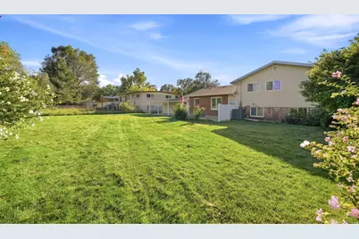 5455 S Revere Dr E, Murray, UT 84117 - Photo 25