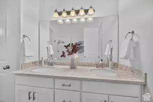 3371 W Oxfordshire Dr, Bluffdale, UT 84065 - Photo 25