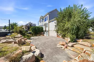 3371 W Oxfordshire Dr, Bluffdale, UT 84065 - Photo 59