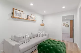 548 E Hollywood Ave, Salt Lake City, UT 84105 - Photo 17