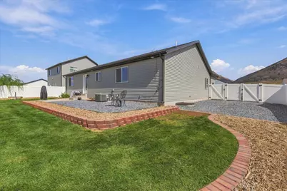 608 S 1380 E, Hyrum, UT 84319 - Photo 25