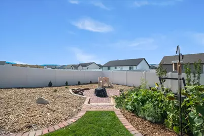 608 S 1380 E, Hyrum, UT 84319 - Photo 23