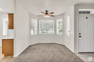 962 S Courtyard Ln, Centerville, UT 84014 - Photo 9