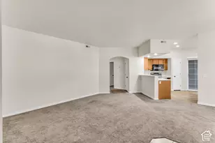 962 S Courtyard Ln, Centerville, UT 84014 - Photo 5