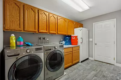 979 Brook Haven Dr, Kaysville, UT 84037 - Photo 23