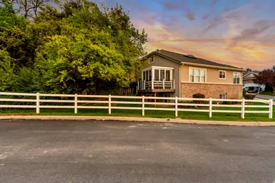 979 Brook Haven Dr, Kaysville, UT 84037 - Photo 3