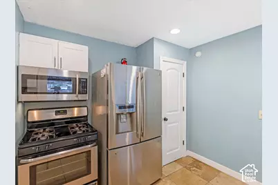 725 N Lafayette Dr W, Salt Lake City, UT 84116 - Photo 7