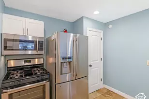 725 N Lafayette Dr W, Salt Lake City, UT 84116 - Photo 7
