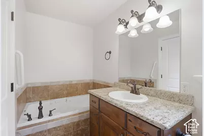 46 E Whitaker Cir, Kaysville, UT 84037 - Photo 15