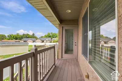 46 E Whitaker Cir, Kaysville, UT 84037 - Photo 11