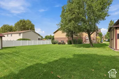 46 E Whitaker Cir, Kaysville, UT 84037 - Photo 7
