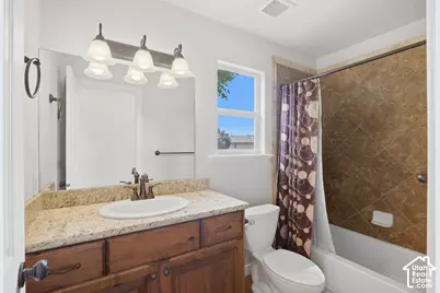 46 E Whitaker Cir, Kaysville, UT 84037 - Photo 17