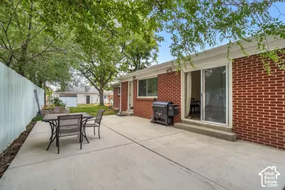 284 E Twin Peaks St, Midvale, UT 84047 - Photo 29