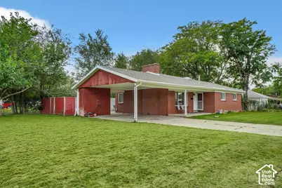 284 E Twin Peaks St, Midvale, UT 84047 - Photo 3
