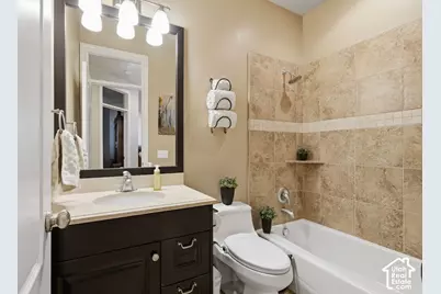 664 E Eagle Ridge Dr, North Salt Lake, UT 84054 - Photo 25