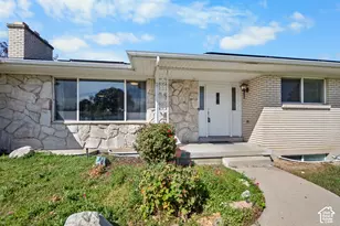 1374 W Marinwood Ave, Taylorsville, UT 84123 - Photo 47
