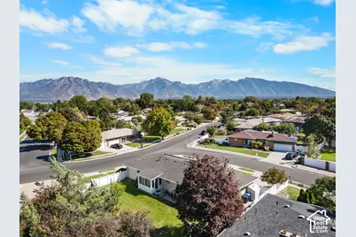 1374 W Marinwood Ave, Taylorsville, UT 84123 - Photo 3