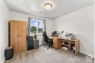 39 E 300 N, Orem, UT 84057 - Photo 17
