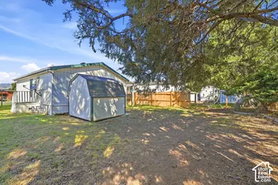 33 E Tiny Wood Dr S, Sandy, UT 84070 - Photo 17