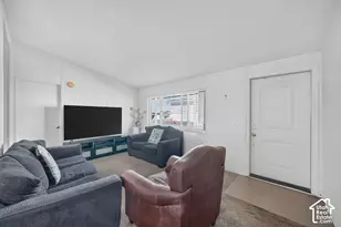 33 E Tiny Wood Dr S, Sandy, UT 84070 - Photo 3