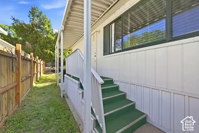 33 E Tiny Wood Dr S, Sandy, UT 84070 - Photo 15