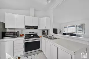 33 E Tiny Wood Dr S, Sandy, UT 84070 - Photo 7