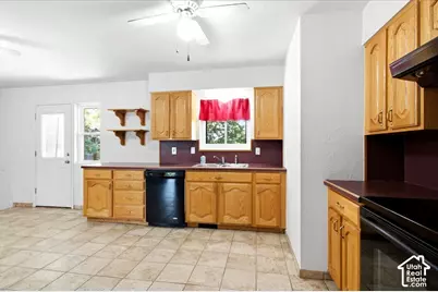 6461 S 2700 W, Taylorsville, UT 84129 - Photo 15