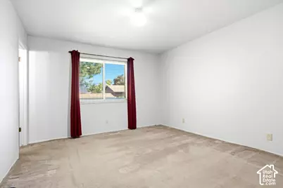 6461 S 2700 W, Taylorsville, UT 84129 - Photo 17