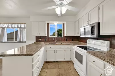 3733 S Deann Dr, West Valley, UT 84128 - Photo 9
