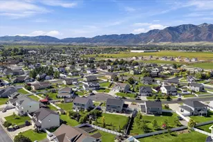 1045 W 2500 S, Nibley, UT 84321 - Photo 63