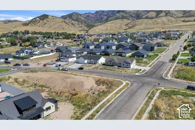 895 E 100 N, Hyde Park, UT 84318 - Photo 3