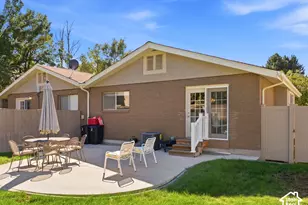 4687 S Naniloa Dr, Holladay, UT 84117 - Photo 31