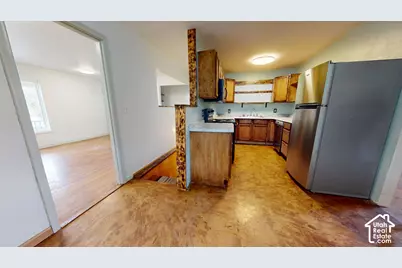 496 E Main St, Wellington, UT 84542 - Photo 9