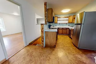 496 E Main St, Wellington, UT 84542 - Photo 9