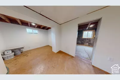 496 E Main St, Wellington, UT 84542 - Photo 23