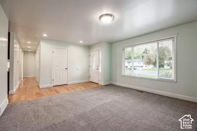 1556 E Petunia Way S, Sandy, UT 84092 - Photo 5