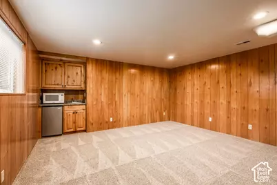 1556 E Petunia Way S, Sandy, UT 84092 - Photo 17